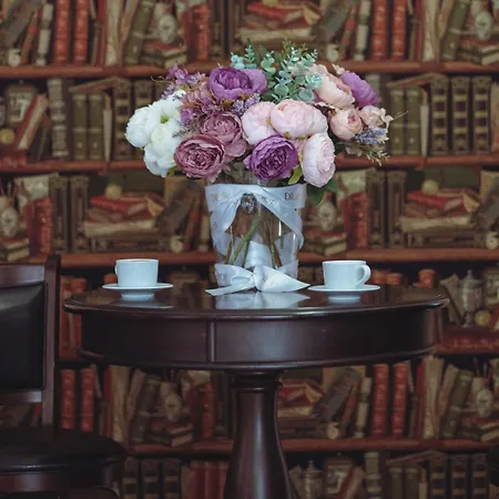 Luxuria 4* Bucureşti