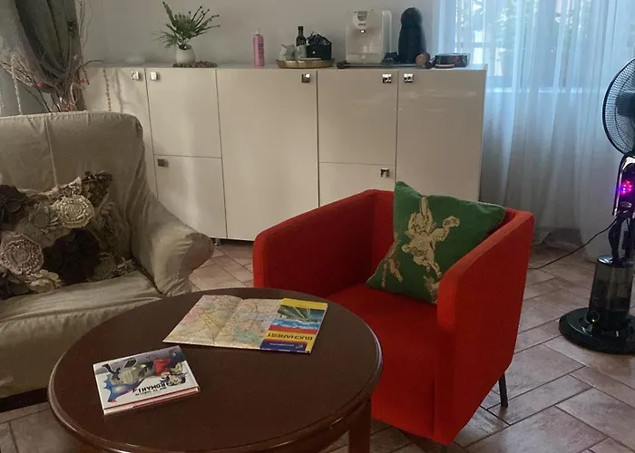 Luxuria Aparthotel 4*