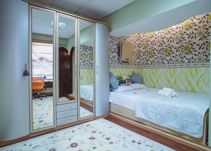 Luxuria Hotel apartamentowy 4*
