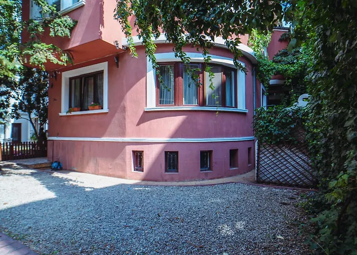 Ξενοδοχείο με διαμερίσματα Luxuria 4*
