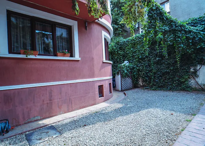 Luxuria Apartmanhotel Bukarest